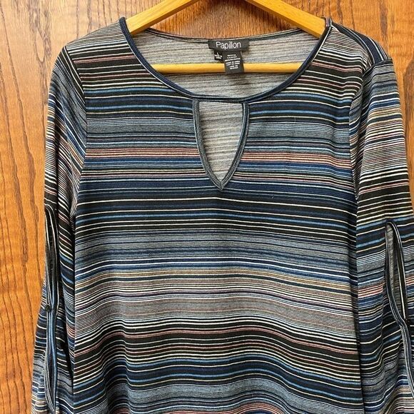 Papillon Blue Striped Cut‎ Out Sleeve Tunic Top - Picture 2 of 6